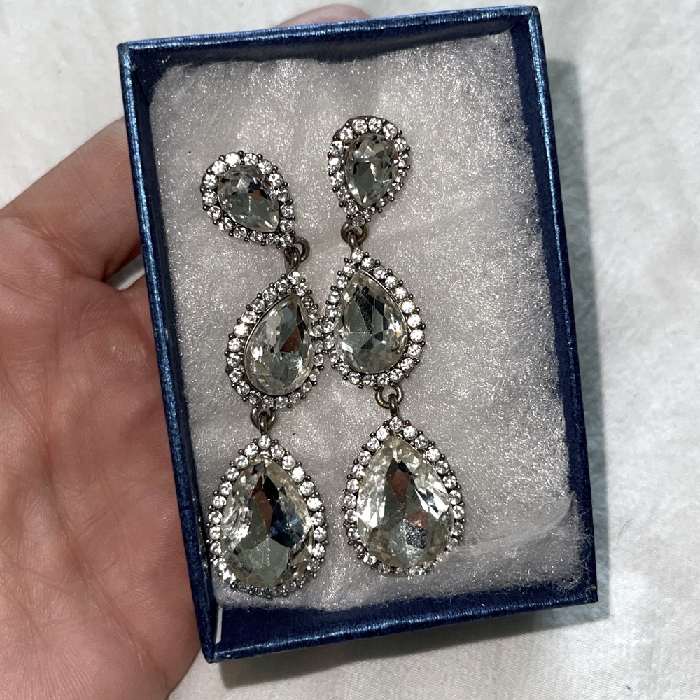 Multiple Pieces: The Shoe Fairy Competition/Costume Jewelry